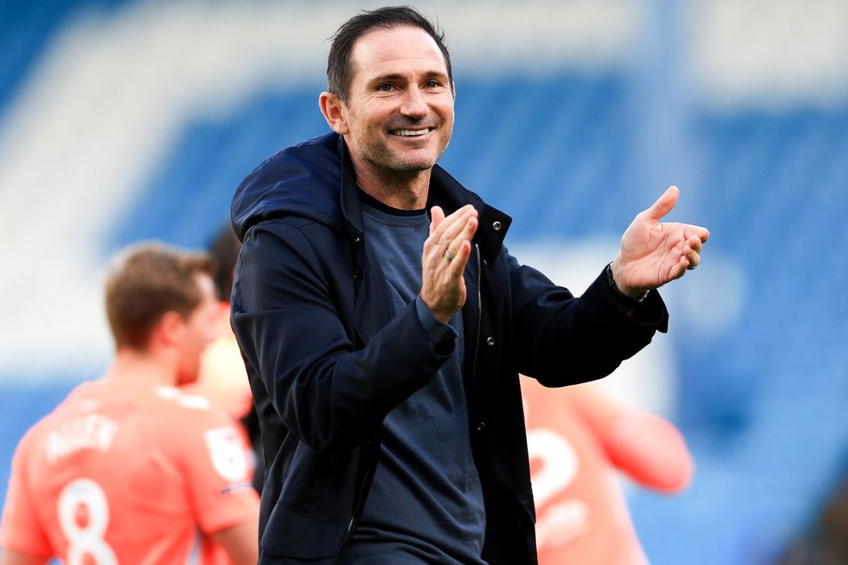 Лэмпард басқарған "Ковентри Сити" Чемпионшиптің жеңімпазы атанды