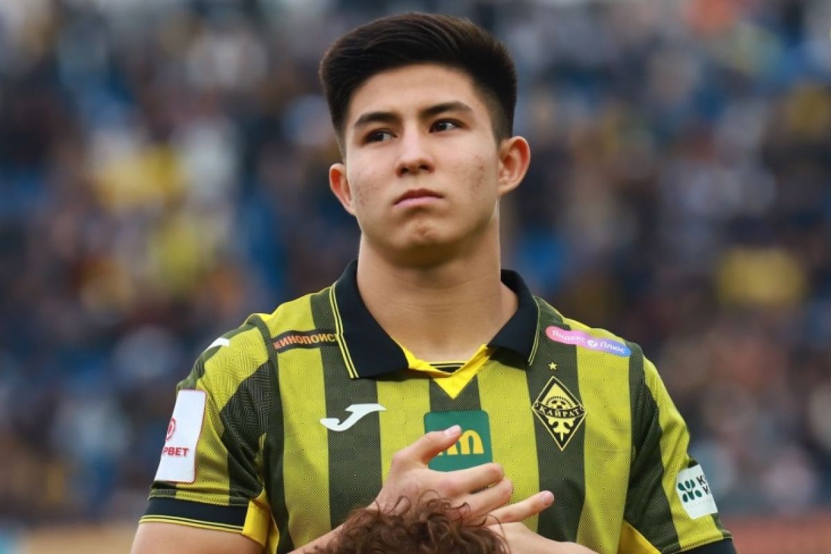 Дастан Сәтпаев Қазақстан тарихындағы үздік шабуылшы деп аталды