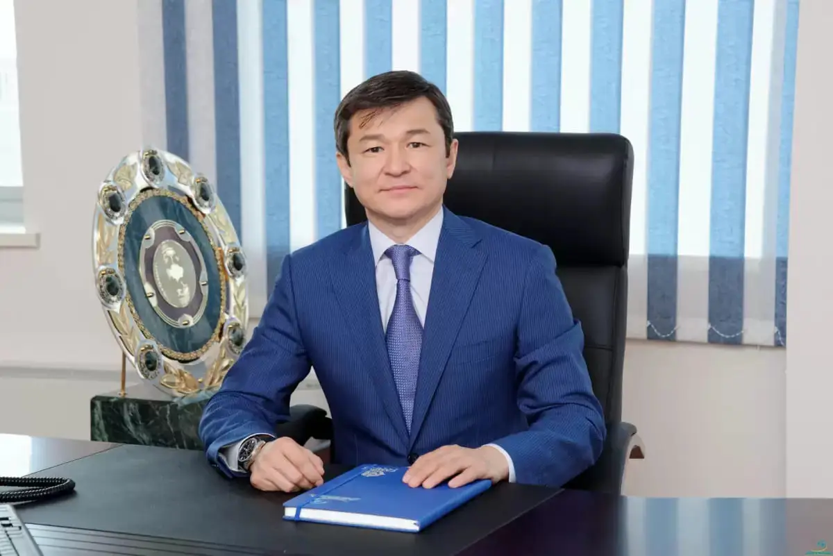 «Жалақысыз жұмыс істеп жүрмін»: «Астана» басшысы инвестор іздеп жүргенін мәлімдеді