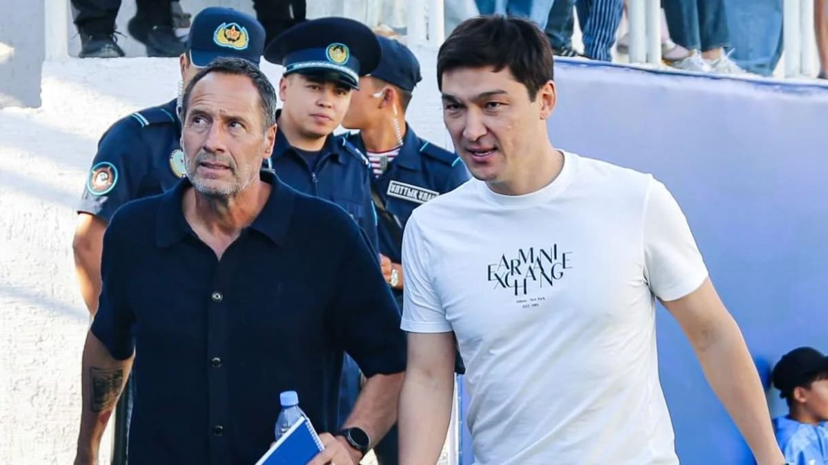 Қазақстан құрамасының бас бапкері «Қайрат» - «Тобыл» матчын тамашалайды